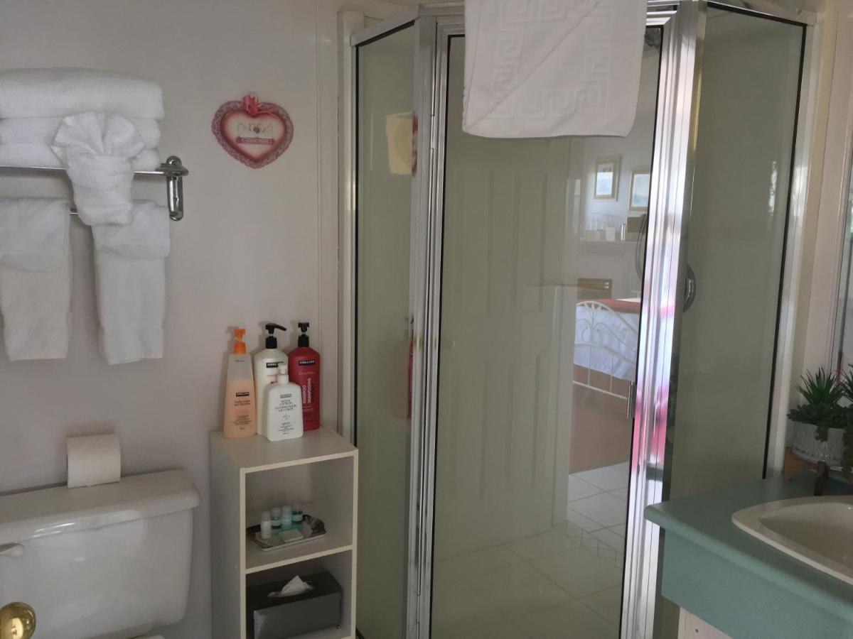 Casa Grande Inn Куаликум Бийч Екстериор снимка