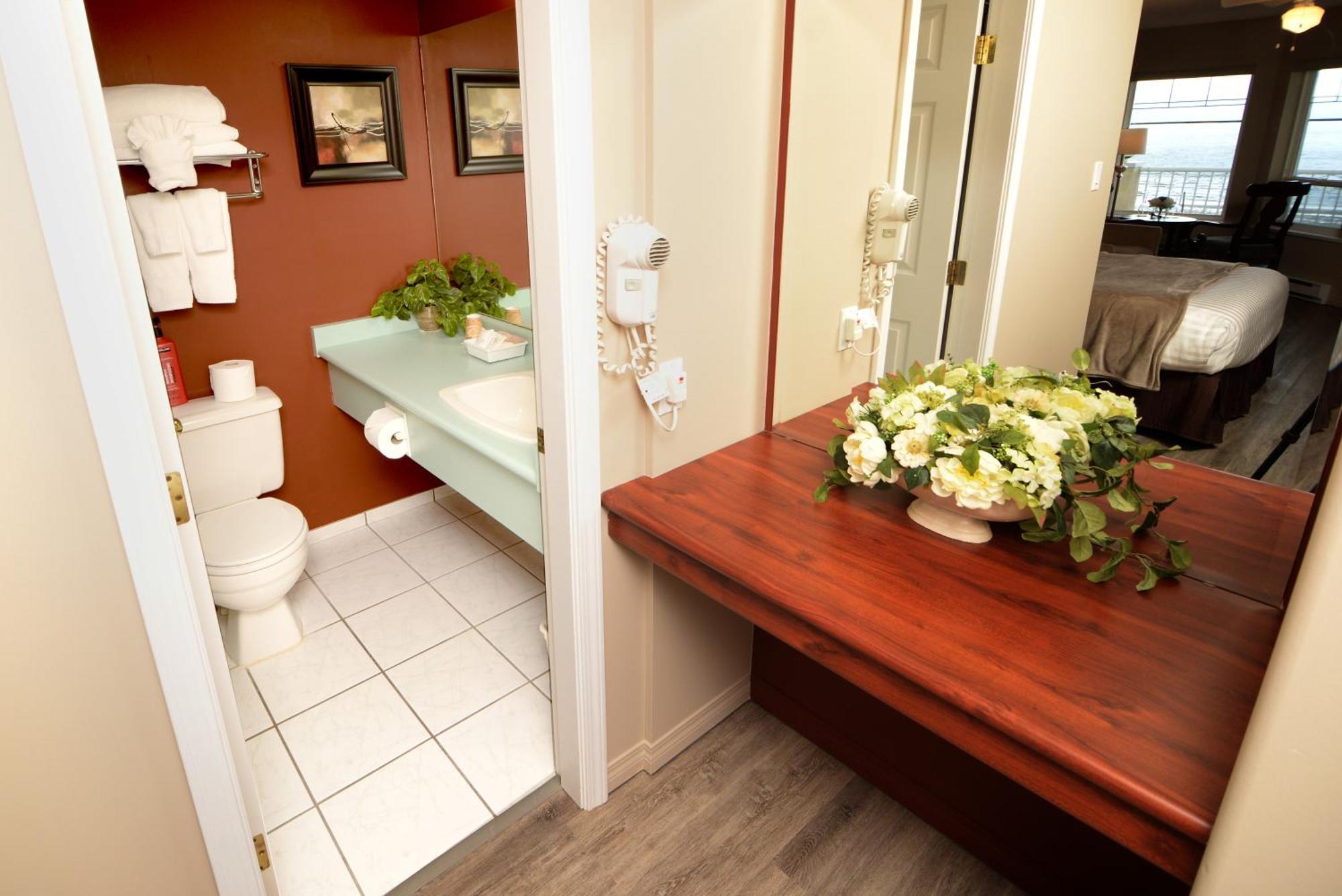 Casa Grande Inn Куаликум Бийч Екстериор снимка