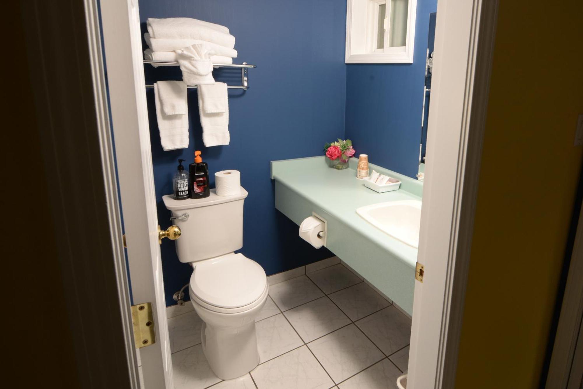 Casa Grande Inn Куаликум Бийч Екстериор снимка